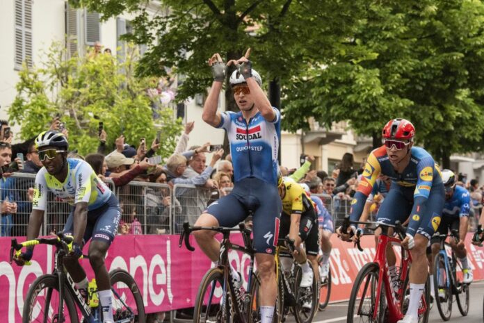 Cycling - Giro d'Italia stage 3