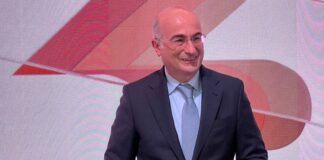 Nuovo studio e sigla per il Tg2