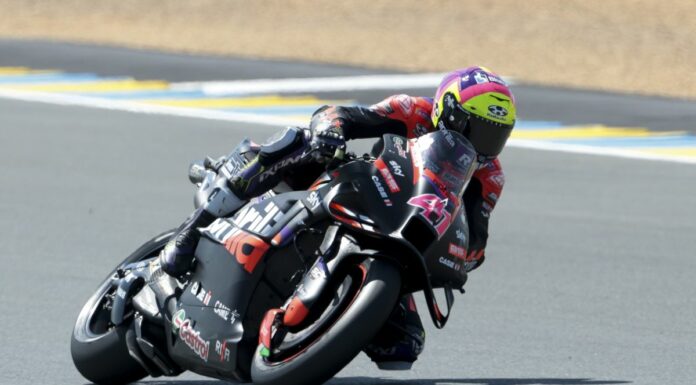 Espargarò vince la sprint in Catalunya, caduta e rimpianti Bagnaia