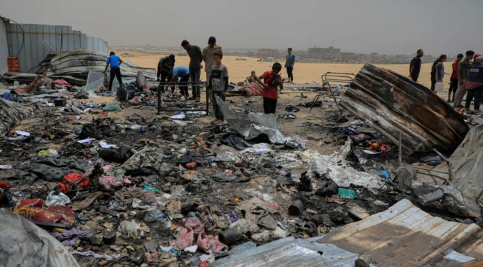 Nuovo raid israeliano su Rafah, 16 morti