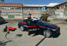 Desio, 30enne in manette per porto abusivo armi e resistenza all’arresto