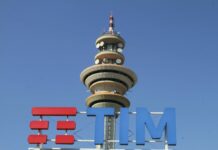 Tim, Ue approva la cessione della rete a Kkr. Giorgetti “Soddisfatto”