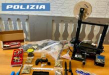 Costruisce una pistola con stampante 3D, arrestato 20enne