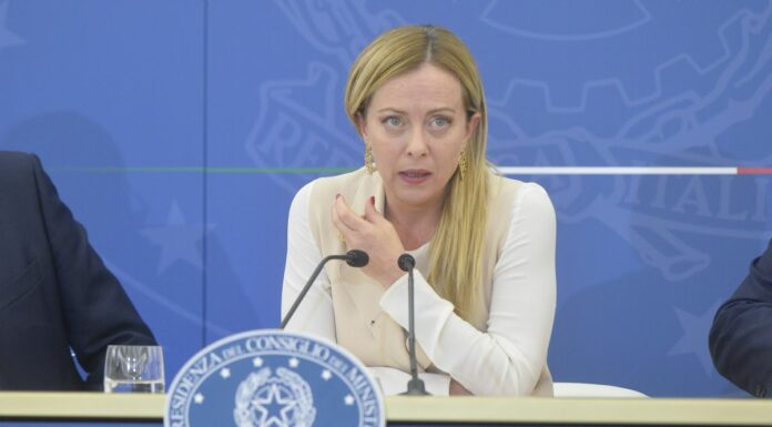 Ue, Meloni “Finita stagione dell’Italia col piattino in mano”