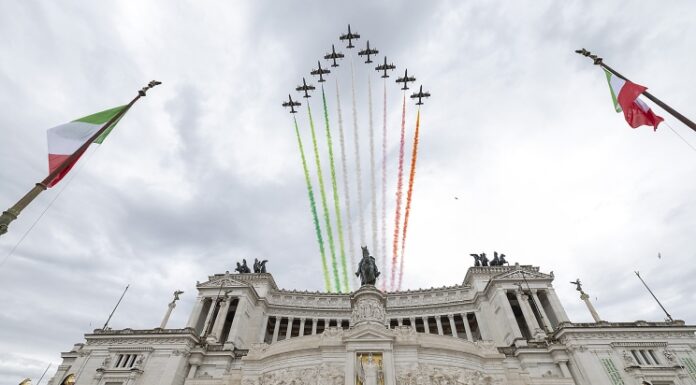 Mattarella “Indipendenza e libertà sono conquiste che vanno difese ogni giorno”