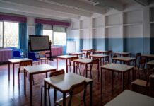 Non mandano i figli a scuola, a Pozzuoli denunciati 106 genitori