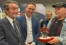 Lombardia, Fontana a San Siro consegna riconoscimento a Vasco Rossi