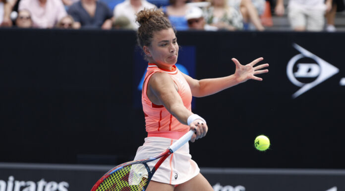 Paolini battuta da Swiatek in finale al Roland Garros
