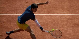 Zverev cede al quinto set, Alcaraz trionfa al Roland Garros