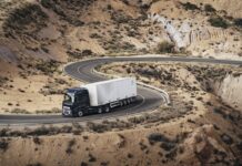 Volvo FH16, più potente ma anche molto attento ai consumi