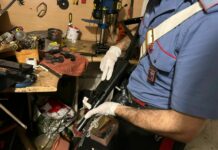 Scoperto un laboratorio clandestino per la fabbricazione di armi, un arresto