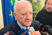 De Luca “Da Regione Campania 5 miliardi per il trasporto su ferro”