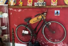 30 anni senza Massimo Troisi, a Salina esposta la bici de “Il Postino”