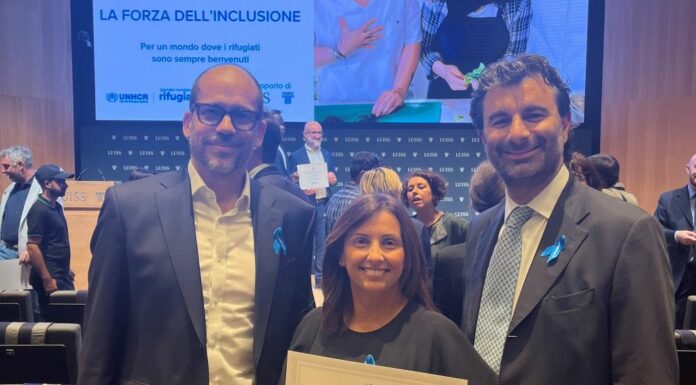 Rifugiati, a Pfizer il riconoscimento Welcome dalle Nazioni Unite