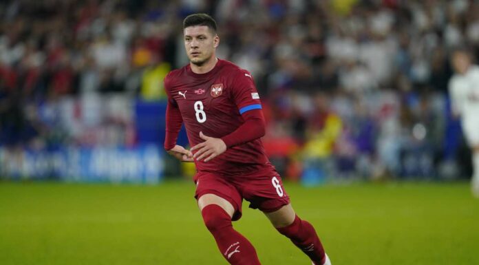 Jovic salva la Serbia in extremis, 1-1 con la Slovenia
