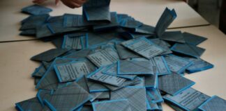 فوز يسار الوسط في نتائج الانتخابات بالعواصم الإقليمية