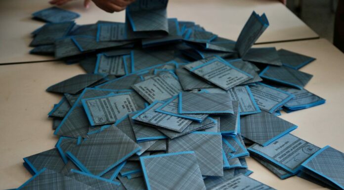 Ballottaggi, il centrosinistra vince nei capoluoghi di regione
