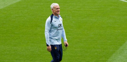 Didier Deschamps is one of the candidates for the Real Madrid bench