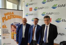A Palermo via a campagna Rap-Comieco per raccolta di cartoni per bevande