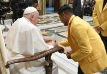 La squadra vaticana di cricket sfida quella di Re Carlo