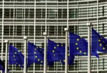 Dalla Commissione Ue il pacchetto automotive, rivisto lo stop ai motori termici dal 2035