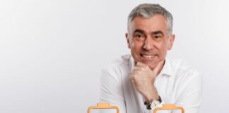 Nissan, due eTrophies per Juke Full Hybrid e Ariya elettrica