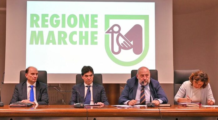 Crisi settore moda, il tavolo in Regione Marche