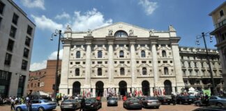 Borsa, Milano apre negativa, Ftse Mib a -0,25%
