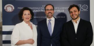 Premio Navarro-Valls a Lina Tombolato Doris e a Nicolò Govoni