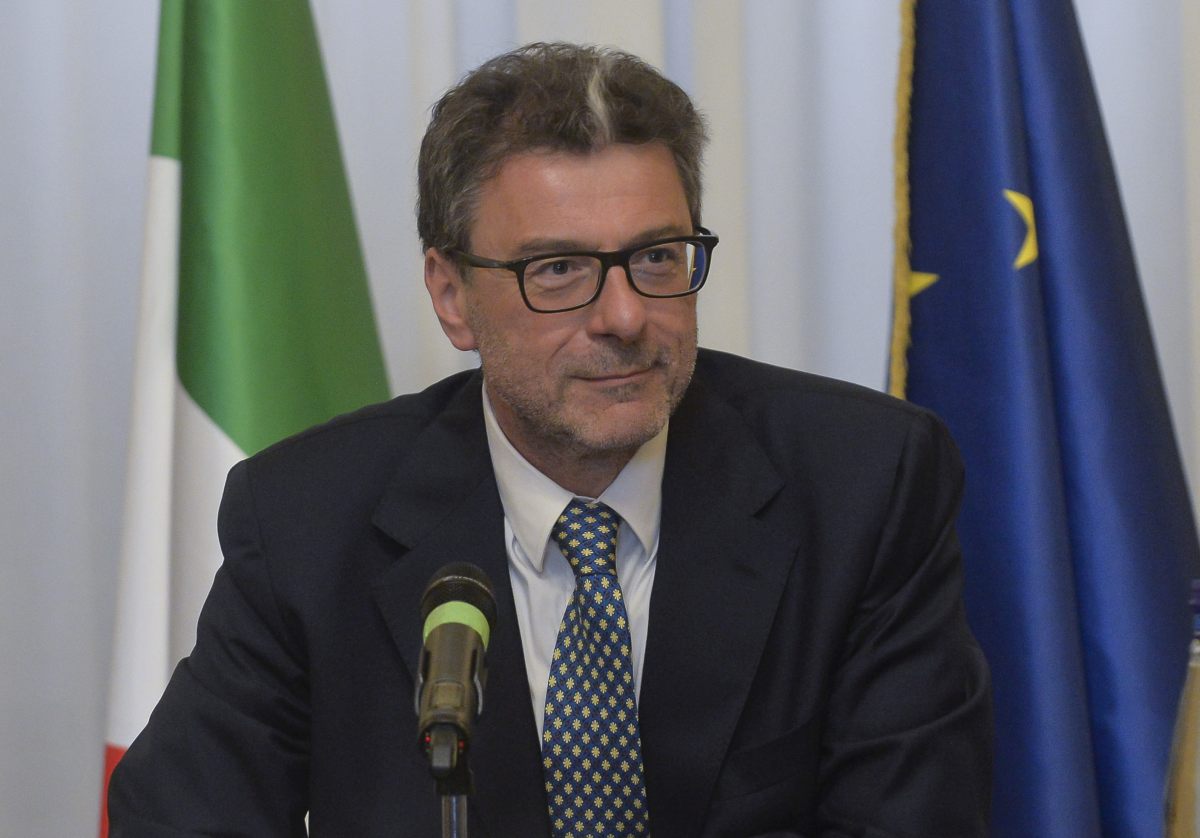 Giorgetti “Per diminuire debito non serve una manovra lacrime e sangue” Giorgetti “Per diminuire debito non serve una manovra lacrime e sangue”