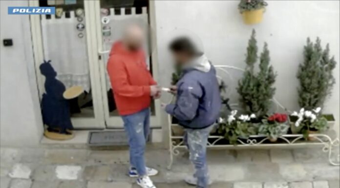 Brindisi, operazione “Piazza pulita” contro rete di spaccio. 17 arresti