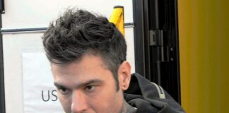 Fedez ricoverato dopo un’emorragia “Grazie di cuore ai dottori”