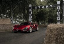Alfa Romeo 33 Stradale debutta nel Regno Unito a Goodwood