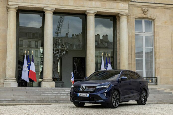 Présentation de la voiture officielle de la présidence de la r
