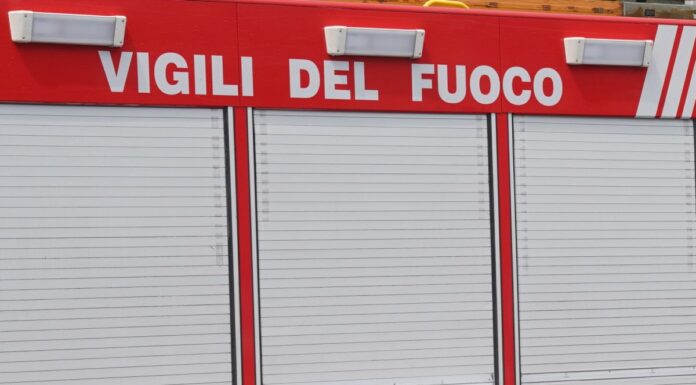 Incendi, due vigili del fuoco muoiono nel Materano