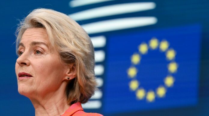 Von der Leyen “Non accetterò che gli estremisti distruggano l’Ue”