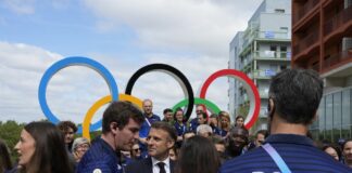 Macron esalta l’Italia e cita il “caffè sospeso”