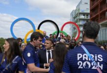 Macron esalta l’Italia e cita il “caffè sospeso”