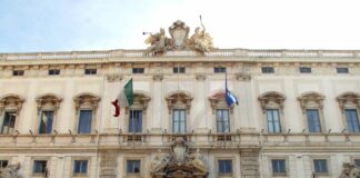 Consulta “Il tetto di 6 mesi di stipendio per i licenziamenti è illegittimo”