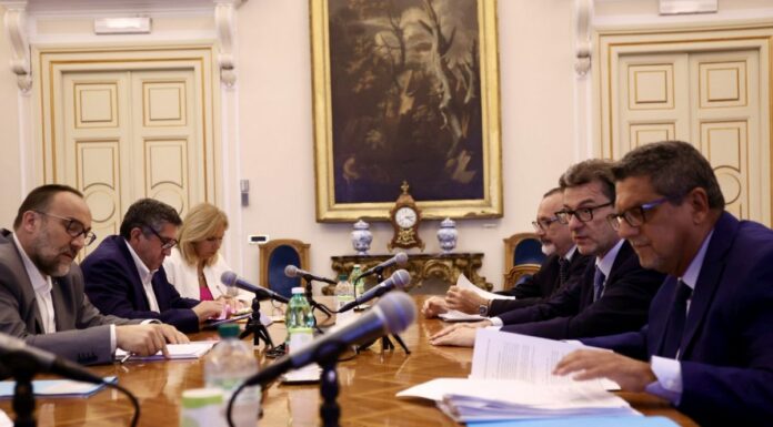 Frontalieri, accordo tra Mef e sindacati