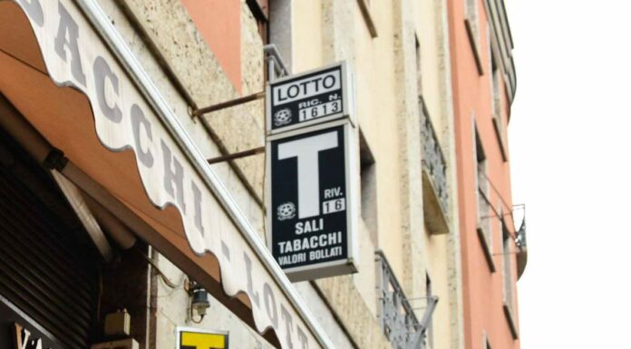 Intesa Sanpaolo, nuovo accordo con Mooney per i prelievi gratuiti