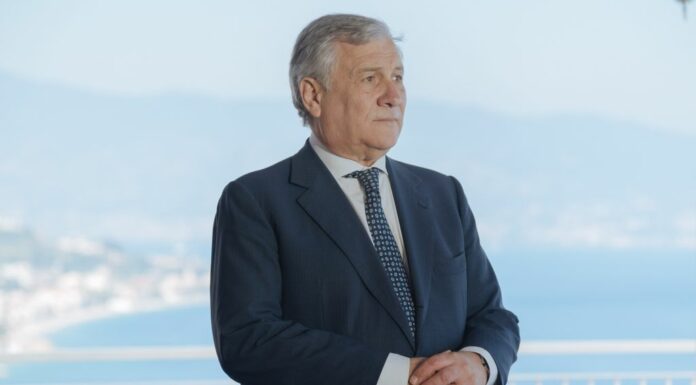 Torino, Tajani “Nessuno può essere aggredito per una foto”