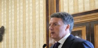 رينزي: التصويت المبكر لم يعد من المحرمات