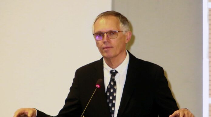 Stellantis, Tavares conferma piani Italia, ma Cina e Usa preoccupano