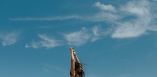 Sarah annuncia il suo nuovo singolo “Roulette”