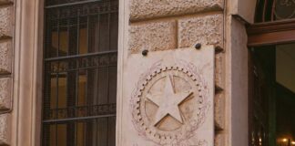 Anziana uccisa per errore a Roma, 2 arresti