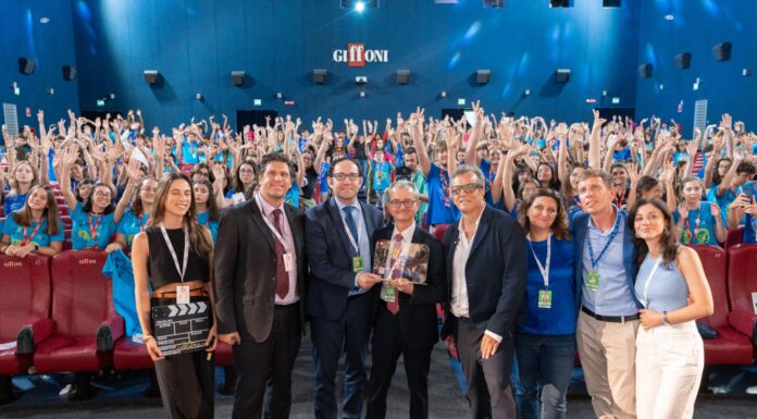 Muccino consegna ad Anas il premio miglior spot sociale al “Giffoni”