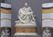 Al via sotituzione diaframma di protezione della Pietà di Michelangelo