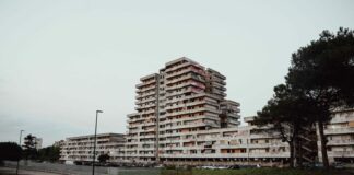 Oggi i funerali delle vittime del crollo di Scampia, lutto cittadino