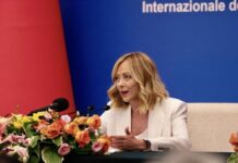 Meloni “Chiari con la Cina, smetta di aiutare la Russia”